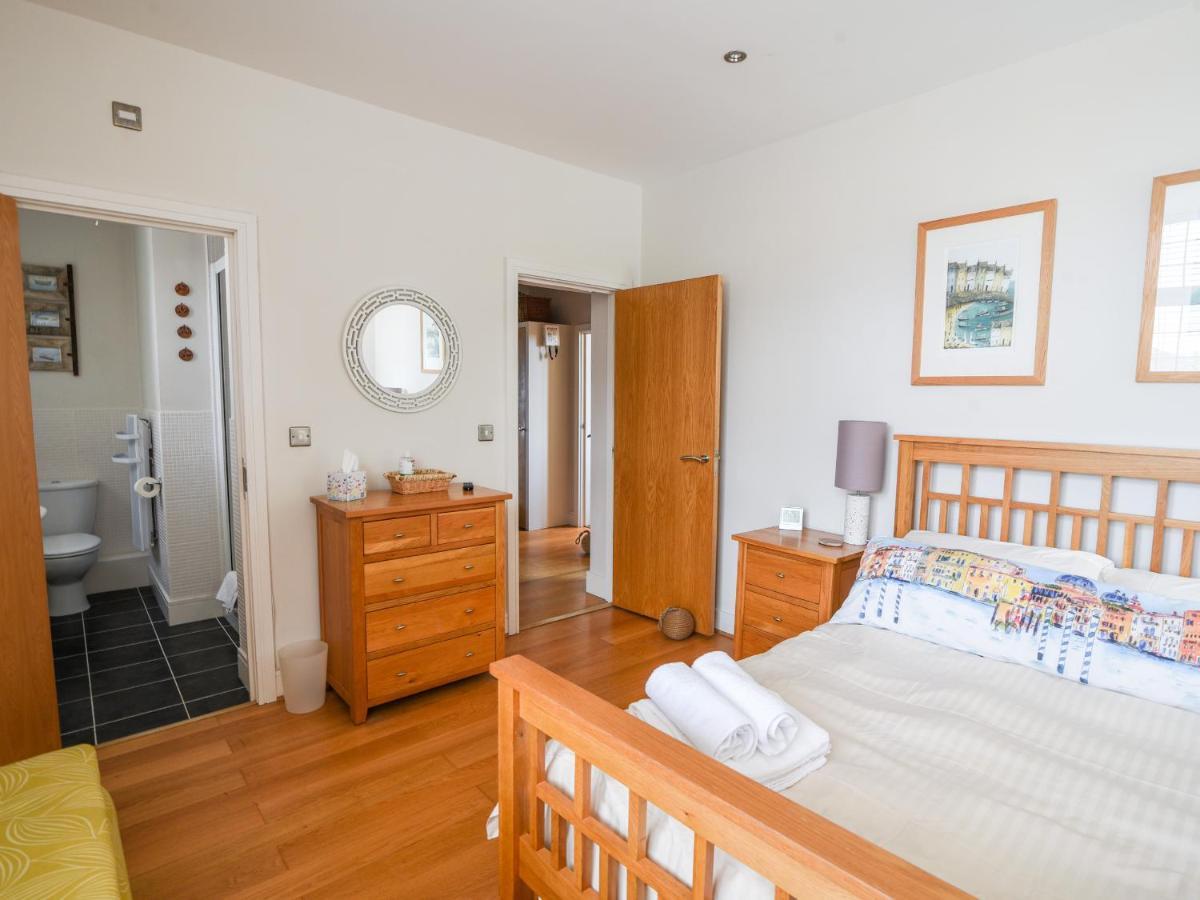 3 Coram Tower Apartment Lyme Regis Exterior foto