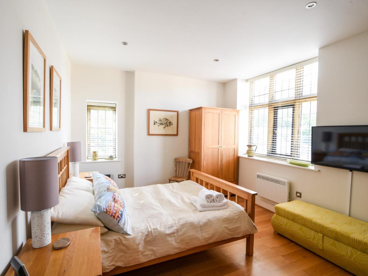 3 Coram Tower Apartment Lyme Regis Exterior foto